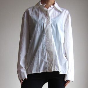 H.E.R - White Blouse w/ embroidery detail